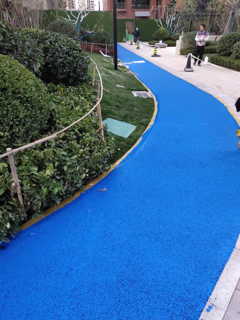 环湖公园做路面改色8000m2