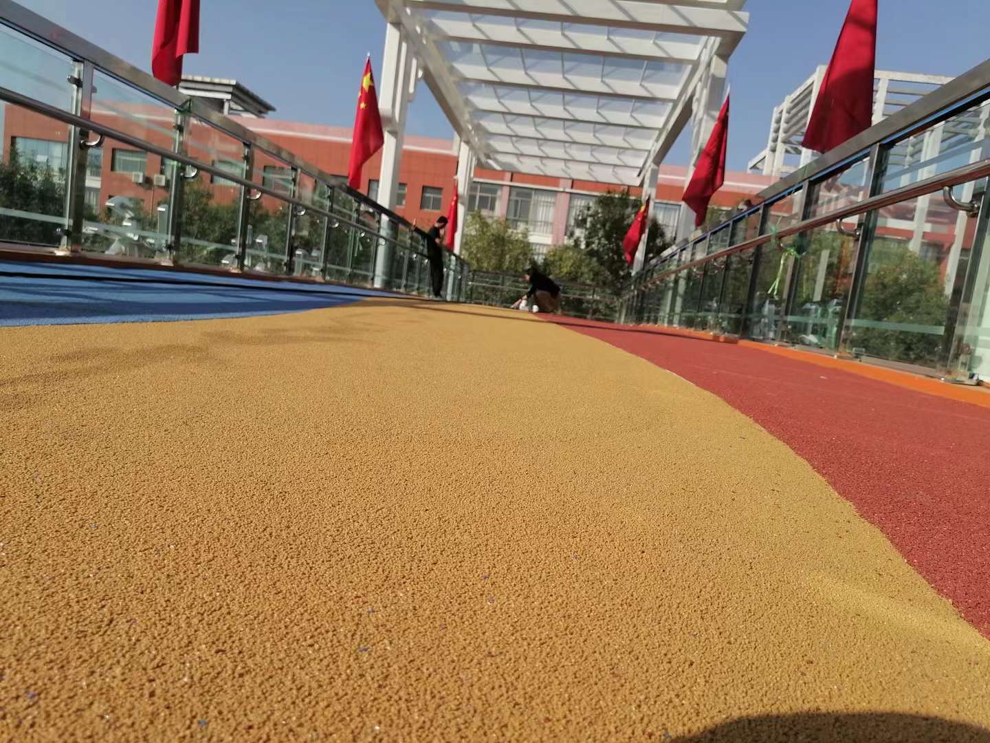 彩色陶瓷颗粒防滑路面